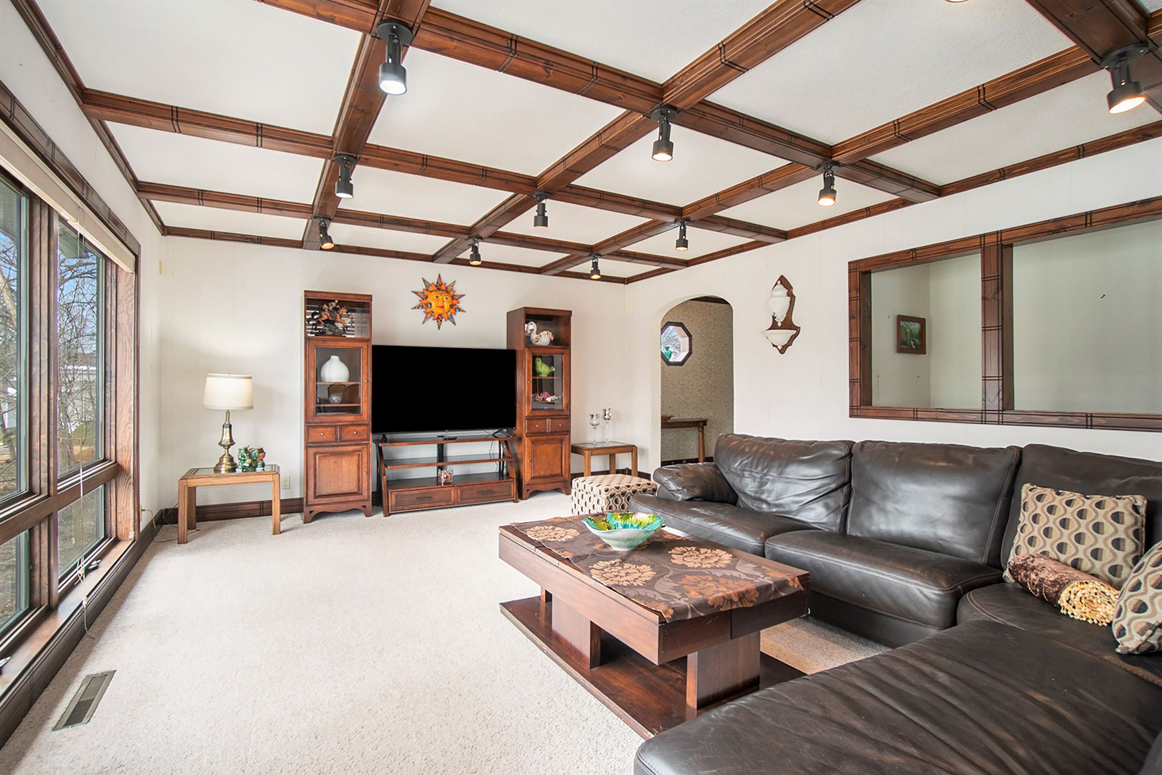 Dog-friendly home near Lake Michigan with a wood-burning fireplace, W/D, & AC