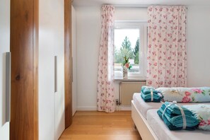 2 habitaciones, wifi gratis y ropa de cama