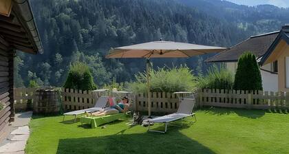 Holiday flat 'Chalet Berger' with mountain view, communal garden and WiFi.