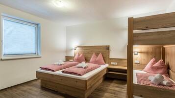 3 Schlafzimmer, kostenloses WLAN, Bettwäsche