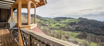 Holiday Apartment "Adlerhorst" with Shared Terrace, Balcony & Wi-Fi