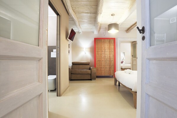 2 chambres, fer et planche à repasser, accès Internet, draps fournis