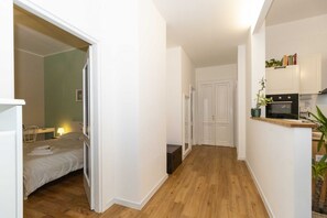 1 bedroom, iron/ironing board, Internet, bed sheets - GuestHost - Borgo Po Comfortable Apartment x4 (Torino)