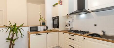 Microwave, oven, stovetop, dishwasher