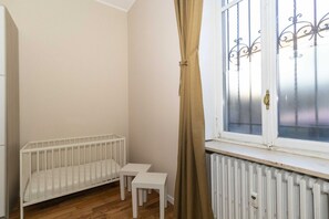 Interior - GuestHost - Borgo Po Comfortable Apartment x4 (Torino)