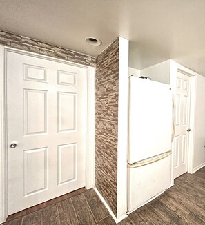 城市单人房 | 迷你冰箱