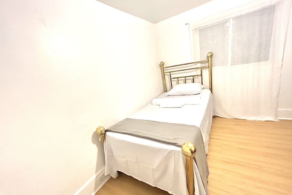 Quarto solteiro urbano