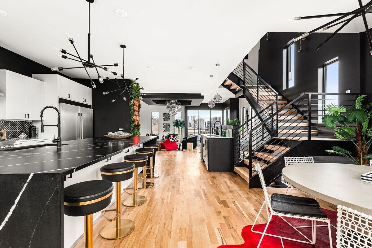 The 10/10 HOUSE - Rooftop Views/Walk to Gulch