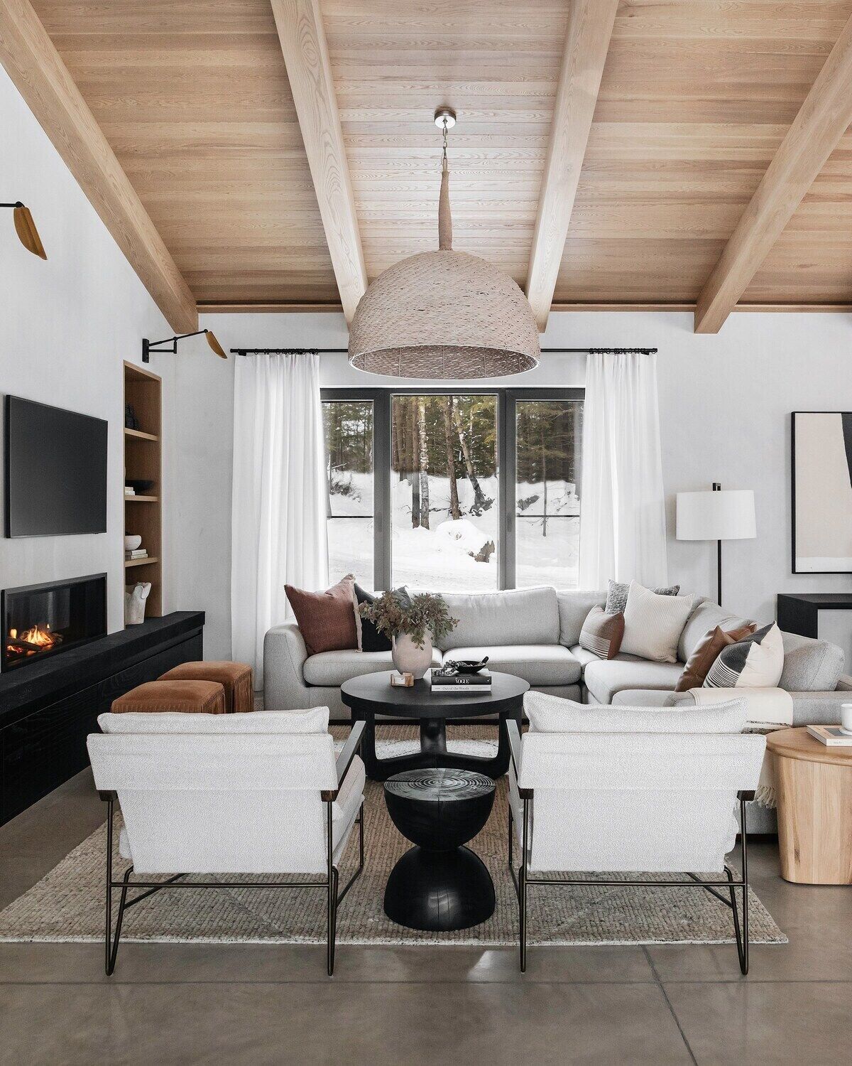 TV, fireplace, books, stereo