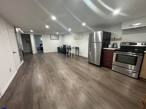 2.5 bedrooms, Quiet and convenient area, 15min to downtown