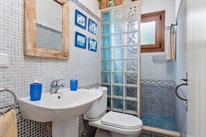 Hair dryer, towels - Sa Lluna, pure Binibeca (Binibèquer)
