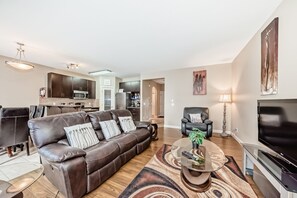 TV connectée, cheminée, services de streaming