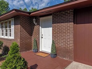 Exterior detail - Amazing Cozy 3BDRM in Augusta (Augusta)