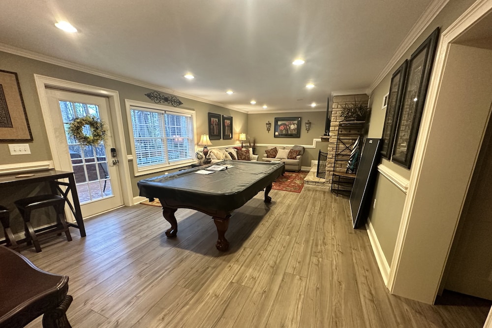 *Pool table, Ping Pong, Patio, Game Room & Laundry