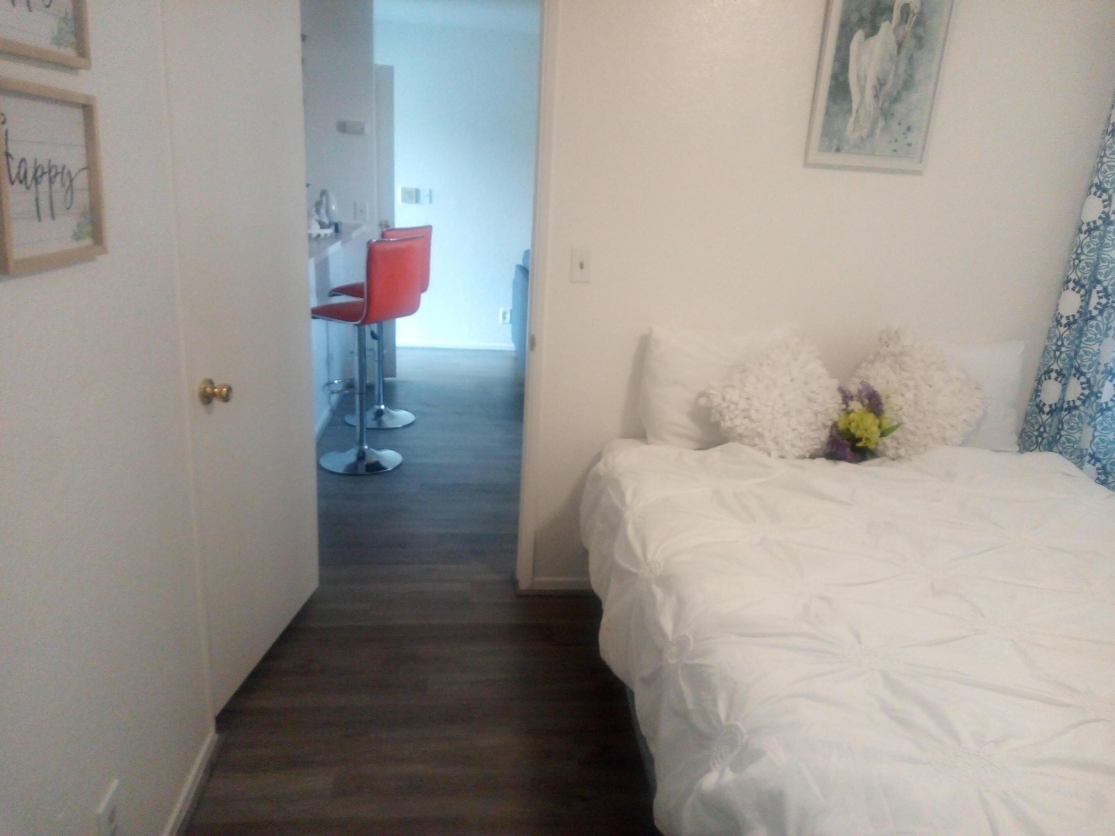 1 bedroom, iron/ironing board, internet, bed sheets