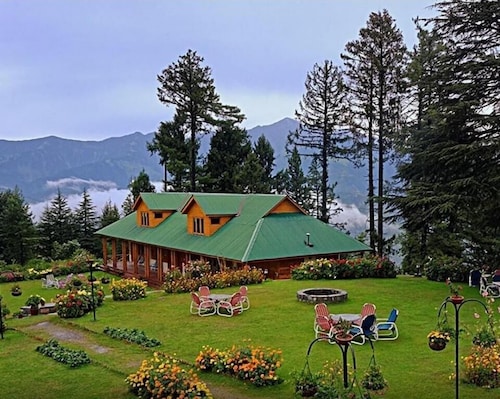 Spruce Resort Khanian