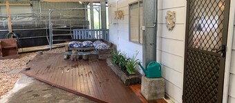 Newly Renovated Apartment on stunning Arabian Horse Stud 