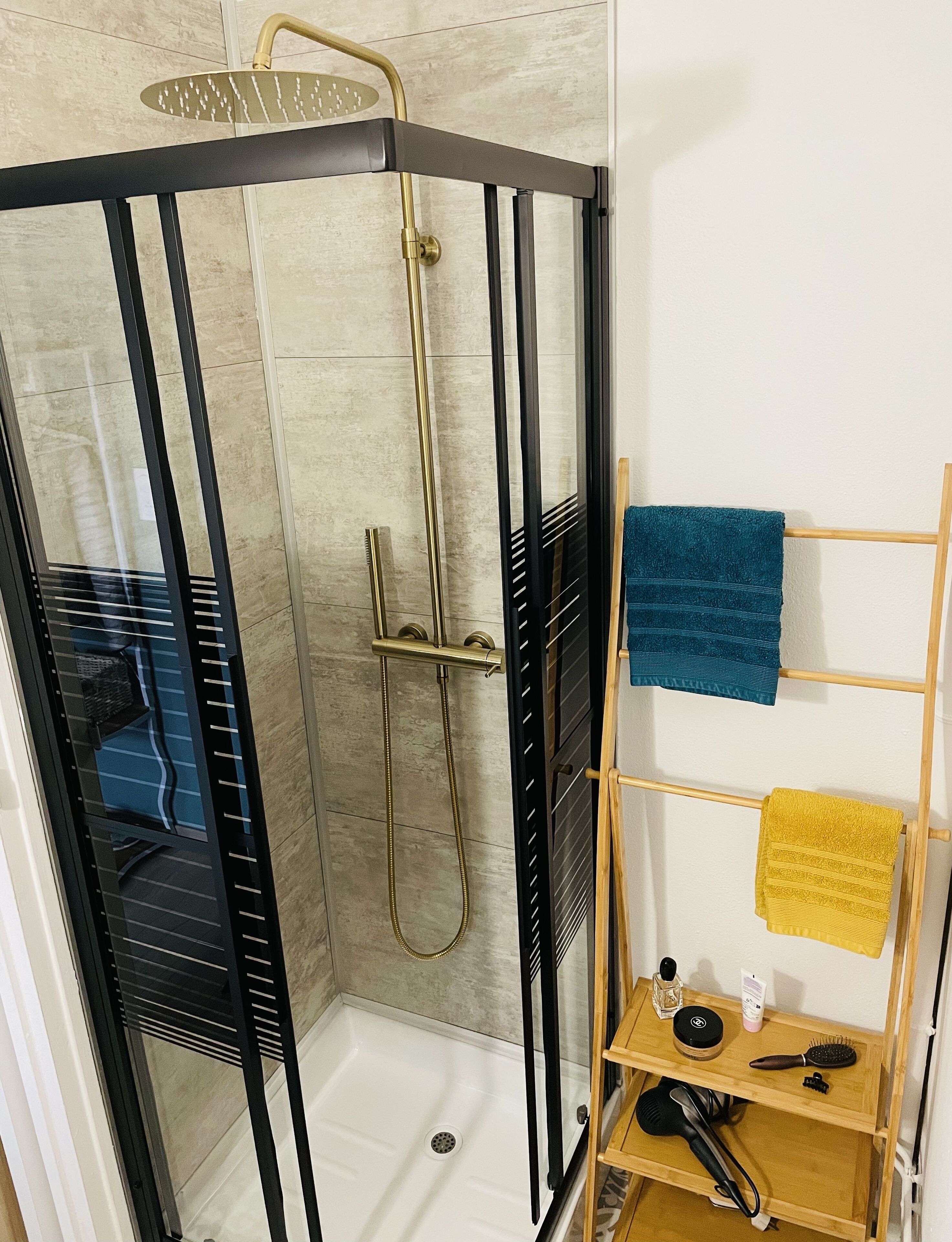 Studio La Bourboule avec balcon