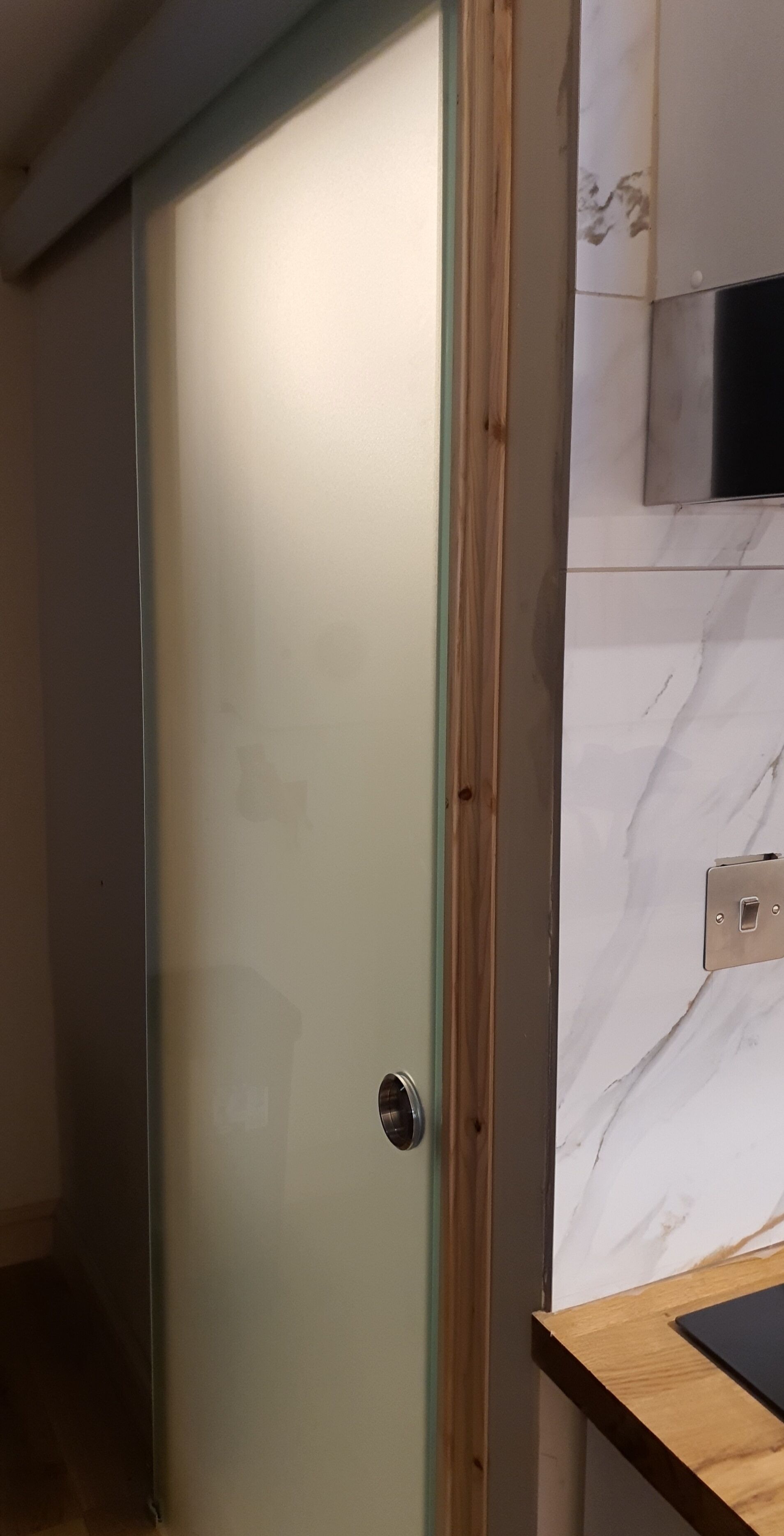 Business Studio | Bathroom | Free toiletries, hair dryer, towels, toilet paper