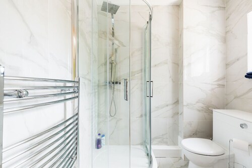 Umbrella Properties Apartment Birmingham