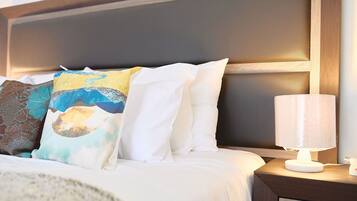 4 dormitoris, planxa i posts de planxar, wifi gratuïta i roba de llit