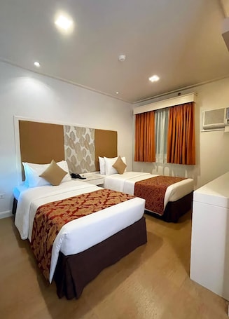 Soundproofing, free WiFi. La Piazza Hotel and Convention Center