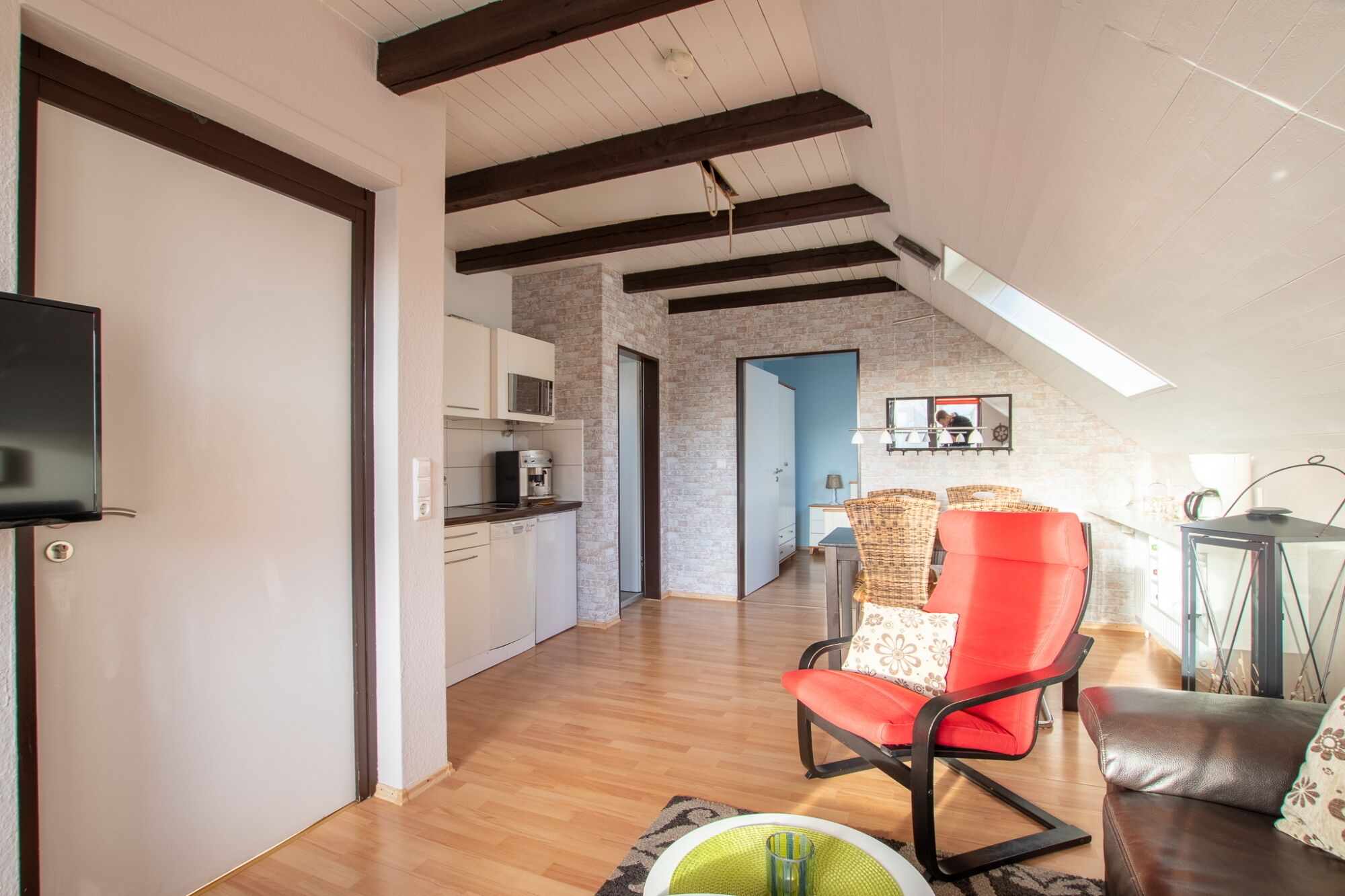 Bright and open: The cozy upper floor apartment with approx.