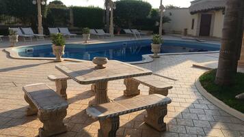 Piscina all'aperto