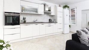 Unclassified image, 4 of 52, button - Apartments Leone (Split)