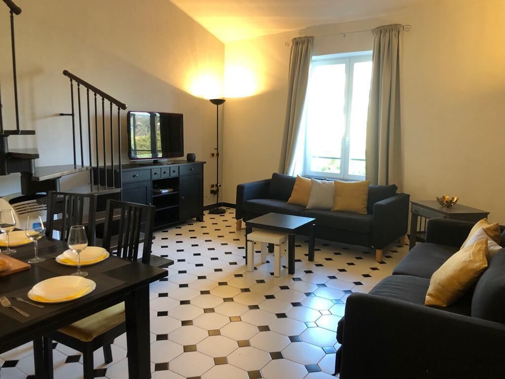 Loft - La piazzetta fronte mare