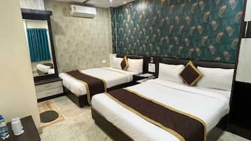 Family Room | Free WiFi