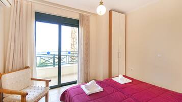 Family Villa | 3 bedrooms, in-room safe, blackout curtains, free WiFi