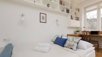 Bügeleisen/Bügelbrett, WLAN, Bettwäsche