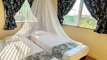 2 bedrooms, in-room safe, desk, free WiFi