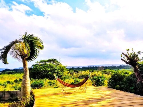 A house with a view of the sea in both directions