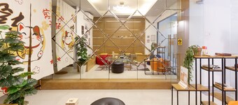 Saigon Authentic Hostel & Tours