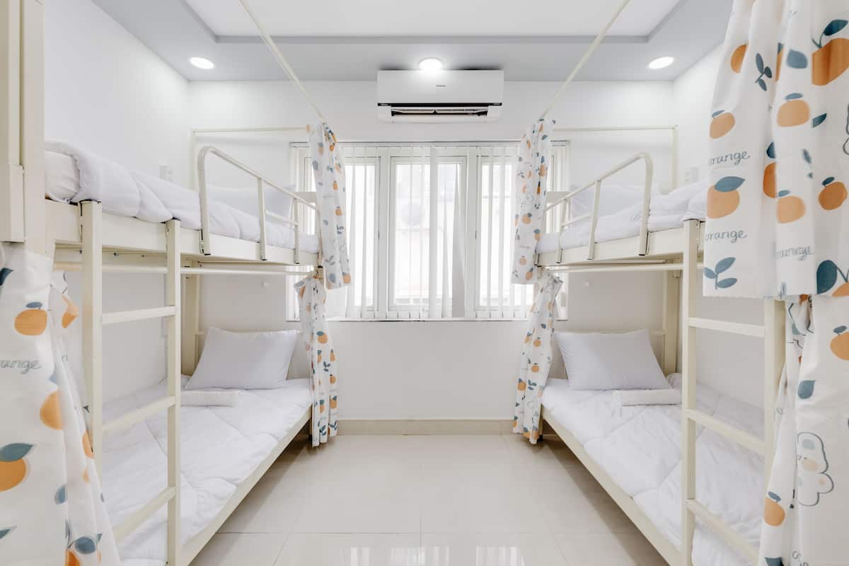 Premium bedding, down duvets, Select Comfort beds