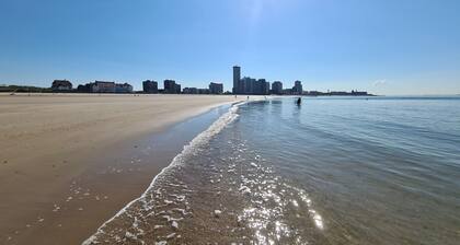 Rijksmonument Havenzicht, Gelegen Direct zee en Centrum Stad, met Uniek Zeezicht