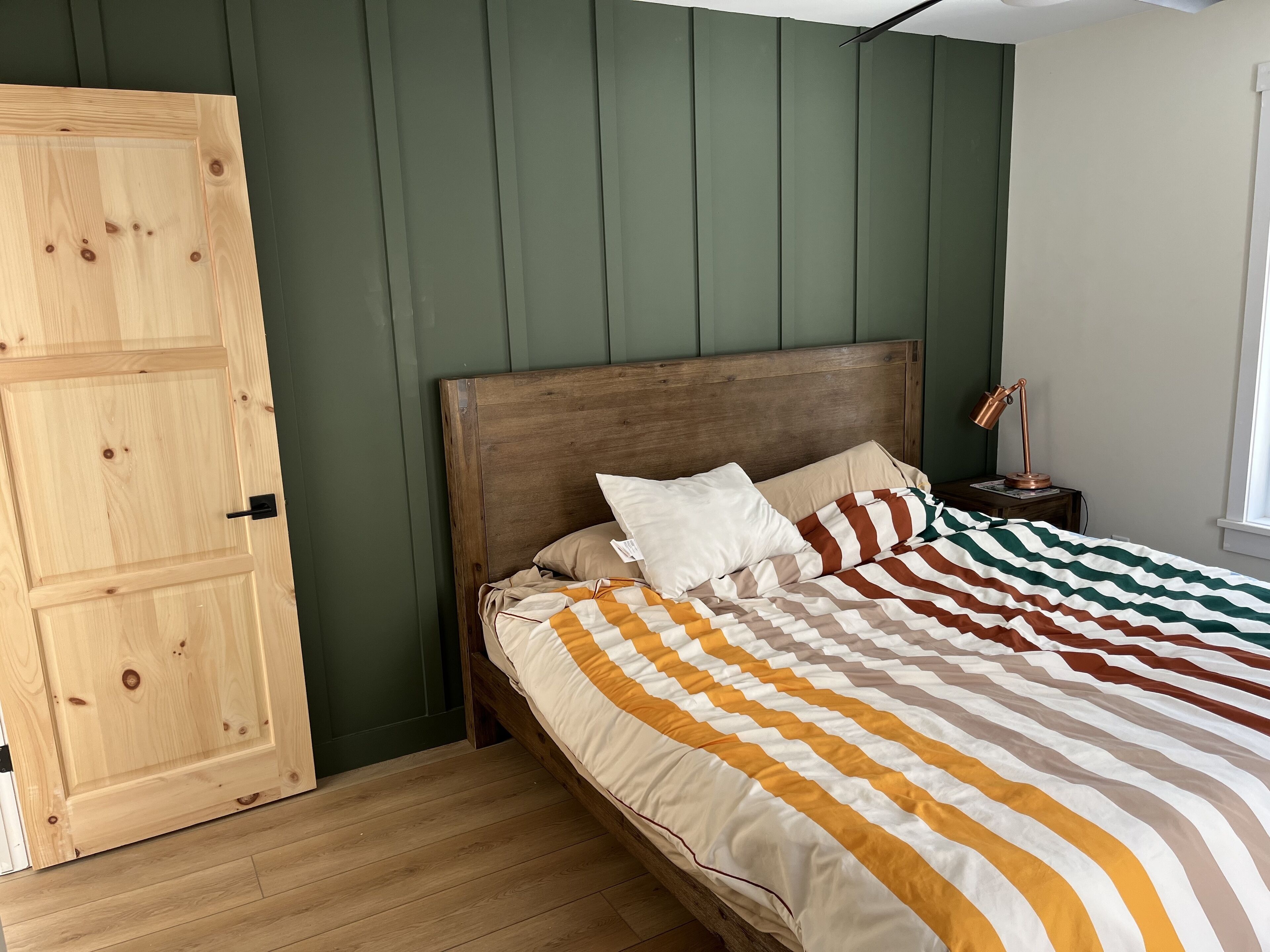 Brand new cottage oasis directly on the lake!