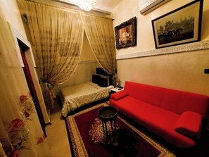 Dobbeltrom – deluxe | Strykejern/-brett, barnesenger (inkludert) og wi-fi (inkludert)