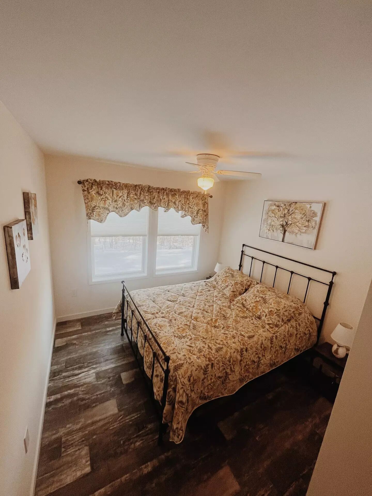 Conway modern home in the mountains