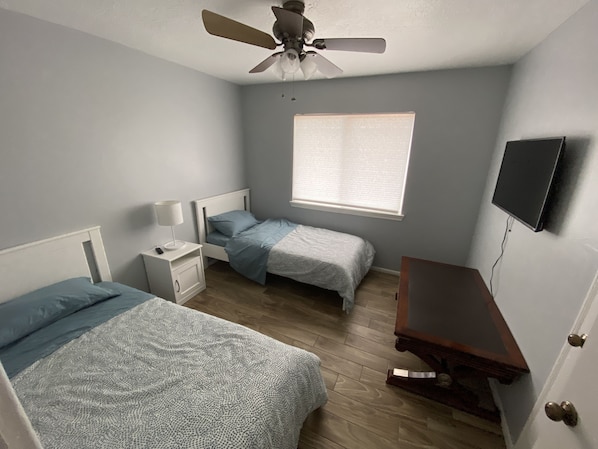 Room - Resort Like Place in Katy TX (Katy)