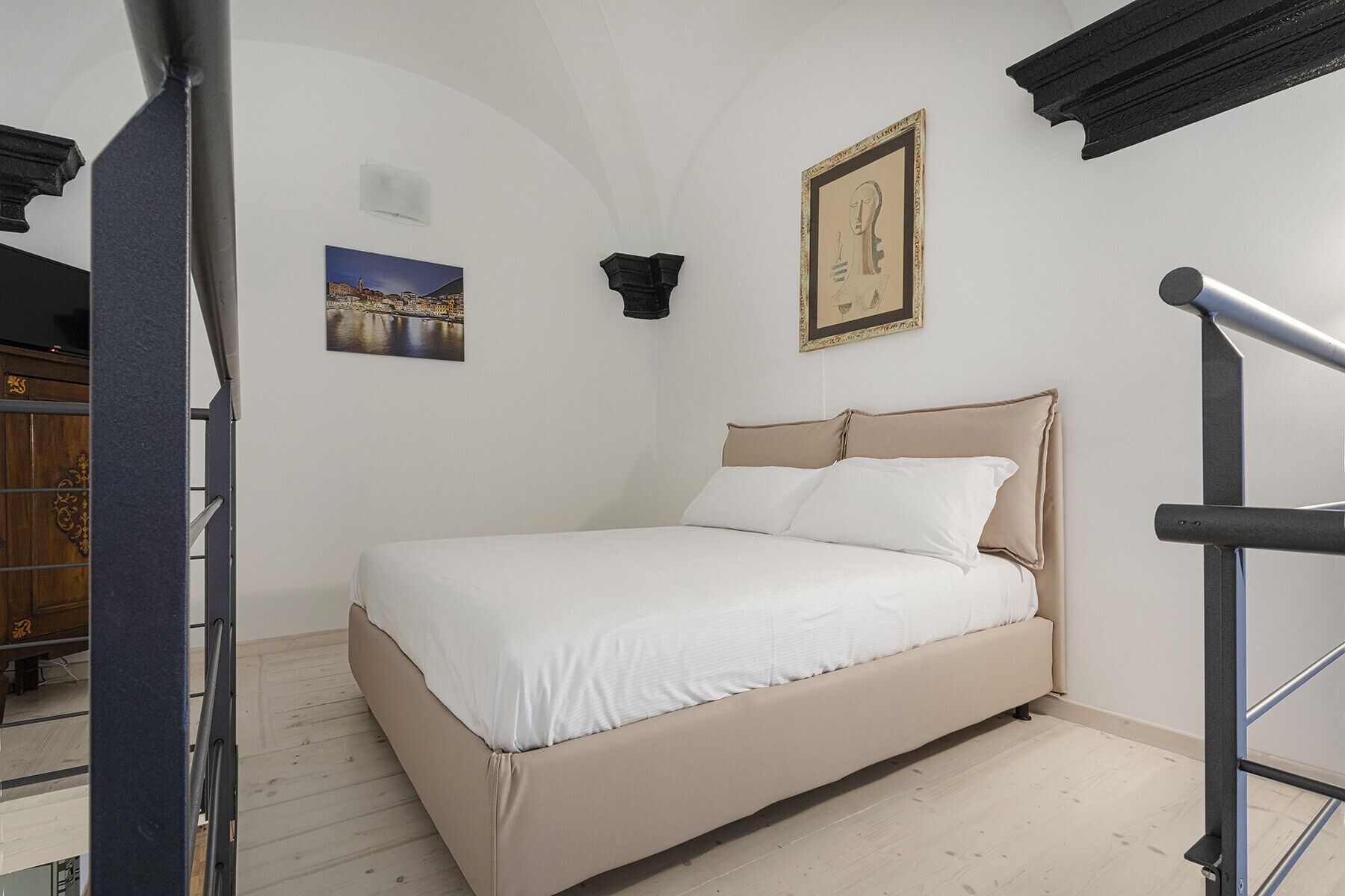 Elegant loft in San Matteo by Wonderful Italy