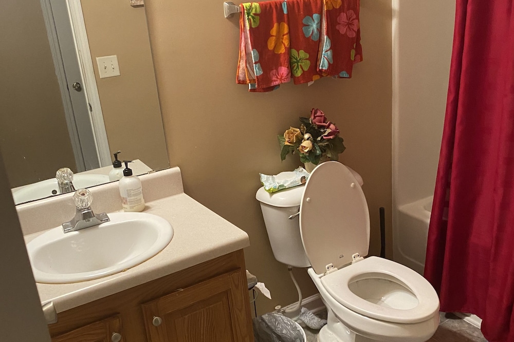 Comfortable Bedroom and Full Bathroom