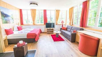 Panoramastudio | 1 Schlafzimmer, hochwertige Bettwaren, Minibar, Zimmersafe
