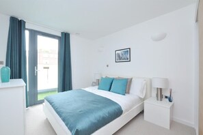 4 chambres, lit parapluie, Wi-Fi, draps fournis