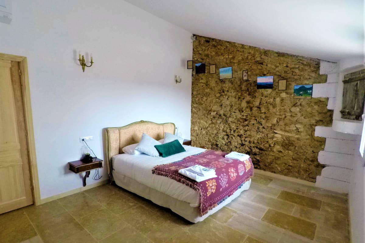 Romantic Double Room | Memory foam beds, WiFi (free), individually decorated