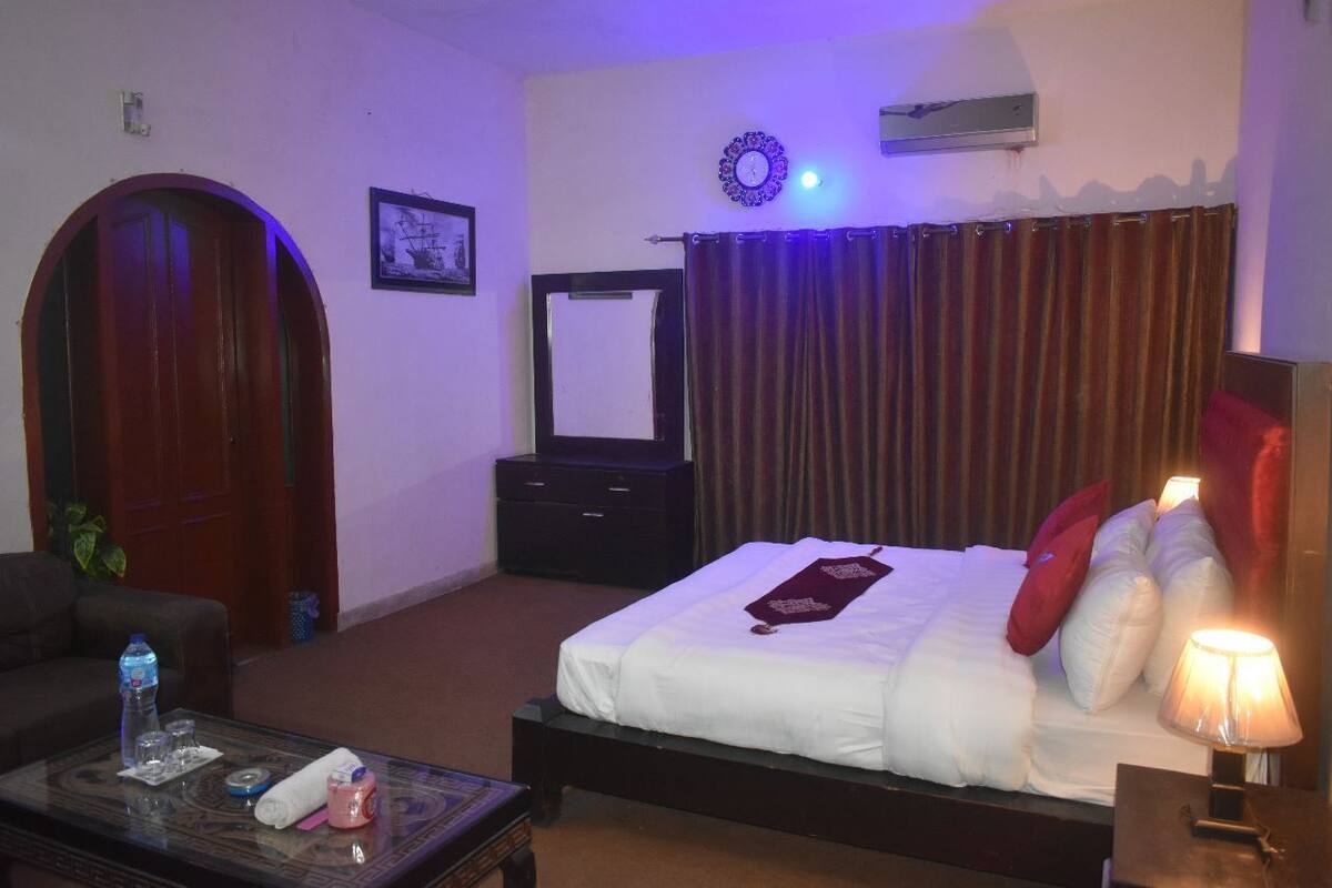 deluxe double room | iron/ironing board, free wifi