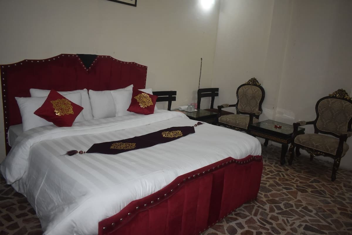 deluxe double room | iron/ironing board, free wifi