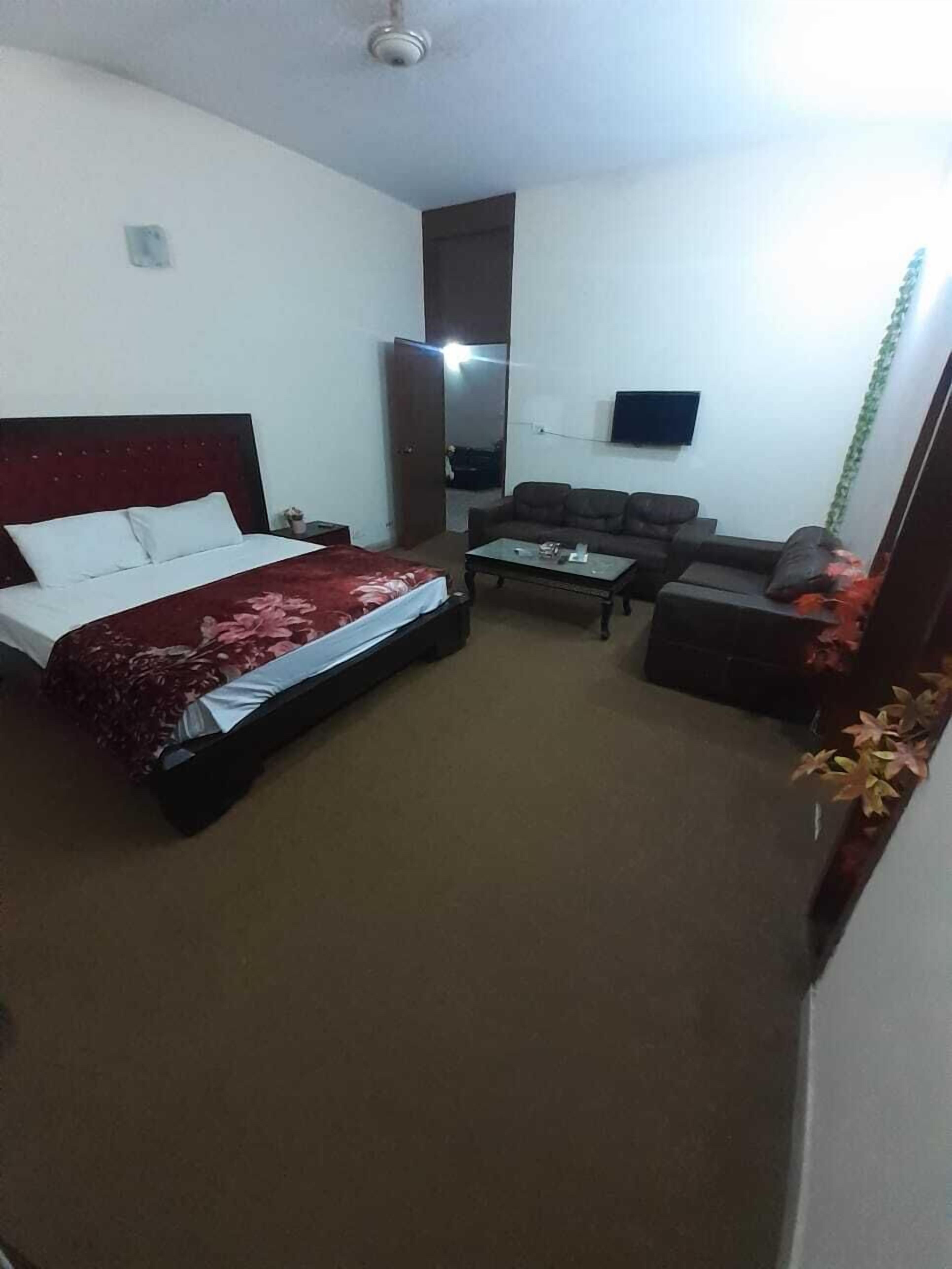 Kahden hengen deluxe-huone | Silitysrauta/-lauta, ilmainen Wi-Fi